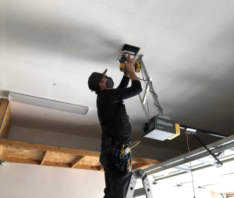 Professional garage door opener installation service in Orlando, FL by experienced technicians