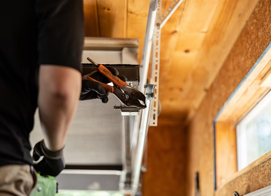 Emergency Garage Door Repair Conway FL